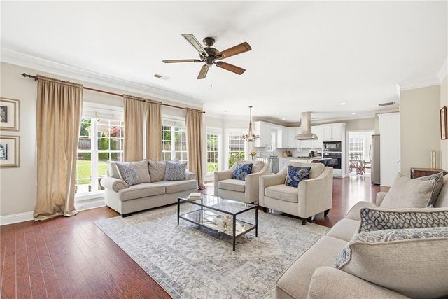 1235 Vinings Place Point, Mableton, GA 30126