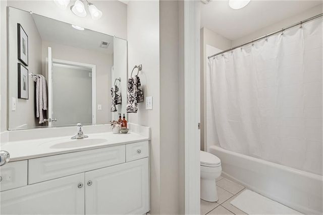 1235 Vinings Place Point, Mableton, GA 30126