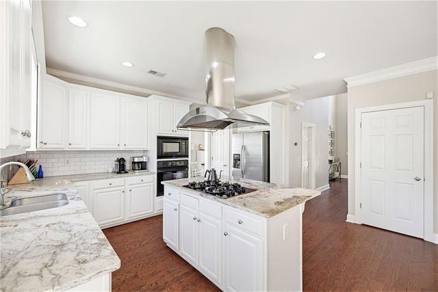 1235 Vinings Place Point, Mableton, GA 30126