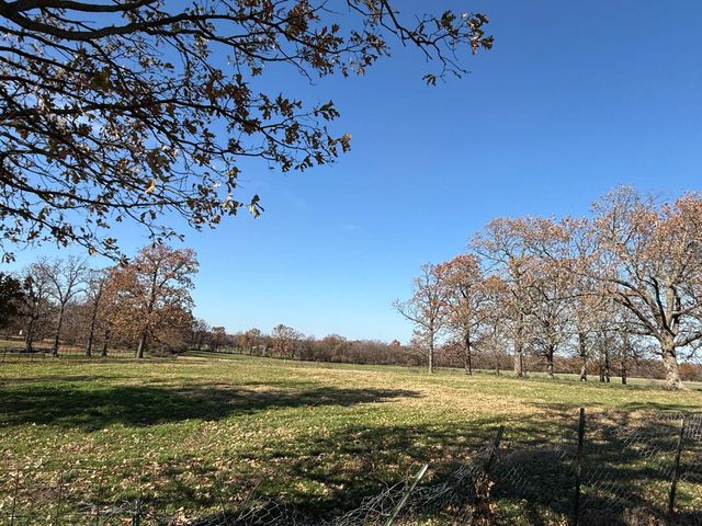 19327 Lawrence 1210, Aurora, MO 65605