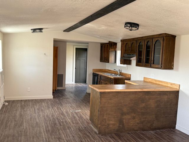 19327 Lawrence 1210, Aurora, MO 65605