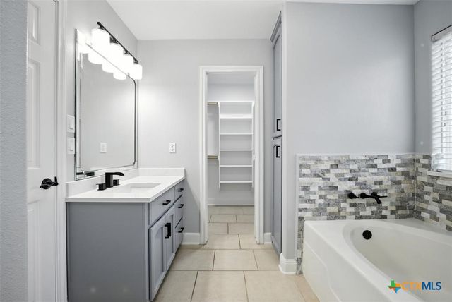 4005 Midway Dr, Temple, TX 76502