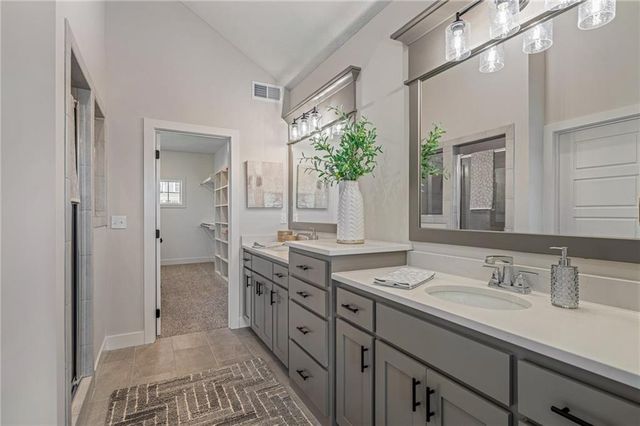 19499 W 114th Terrace, Olathe, KS 66061