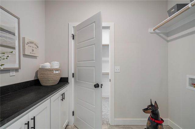 19499 W 114th Terrace, Olathe, KS 66061