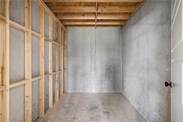 19499 W 114th Terrace, Olathe, KS 66061