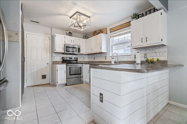 15320 Fawn Meadow Drive, Noblesville, IN 46060