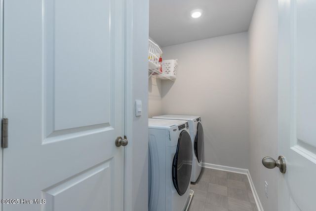106 Featherstone Lane, New Bern, NC 28562