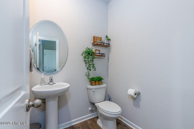 106 Featherstone Lane, New Bern, NC 28562