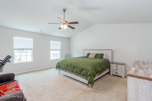 106 Featherstone Lane, New Bern, NC 28562