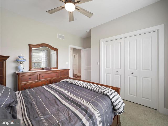 537 SHOOK CT E, Greencastle, PA 17225