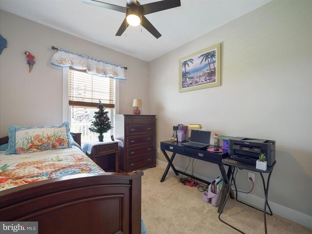 537 SHOOK CT E, Greencastle, PA 17225