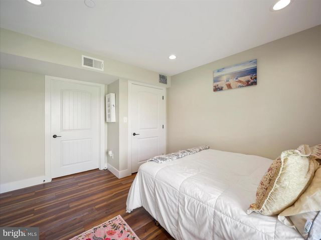 537 SHOOK CT E, Greencastle, PA 17225