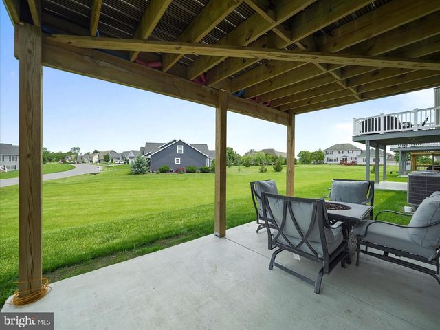 537 SHOOK CT E, Greencastle, PA 17225