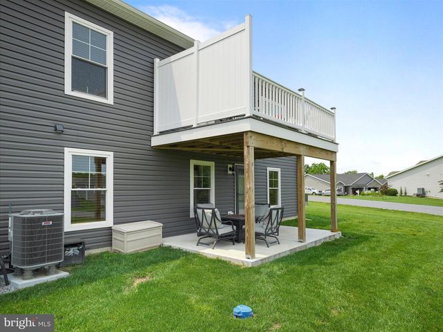 537 SHOOK CT E, Greencastle, PA 17225