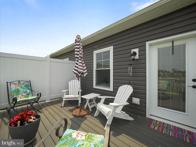 537 SHOOK CT E, Greencastle, PA 17225