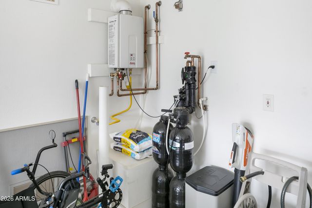 3959 E LA COSTA Drive, Chandler, AZ 85249