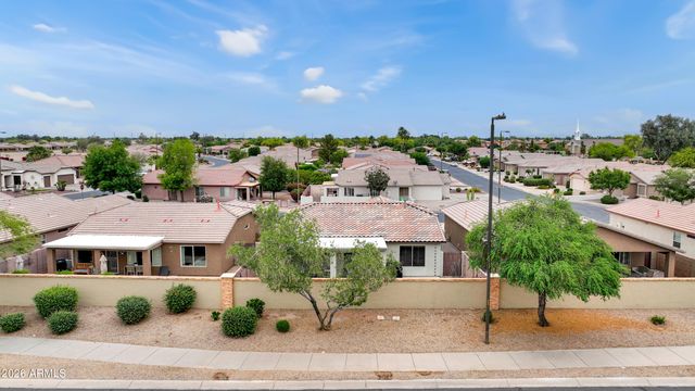 3959 E LA COSTA Drive, Chandler, AZ 85249