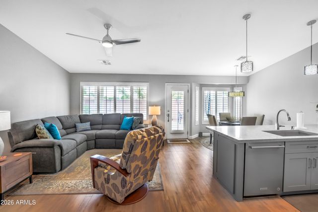 3959 E LA COSTA Drive, Chandler, AZ 85249