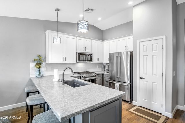 3959 E LA COSTA Drive, Chandler, AZ 85249