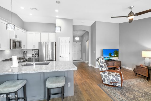 3959 E LA COSTA Drive, Chandler, AZ 85249