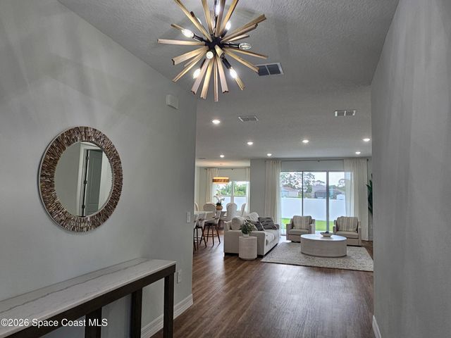 361 Del Rey Street NE, Palm Bay, FL 32907