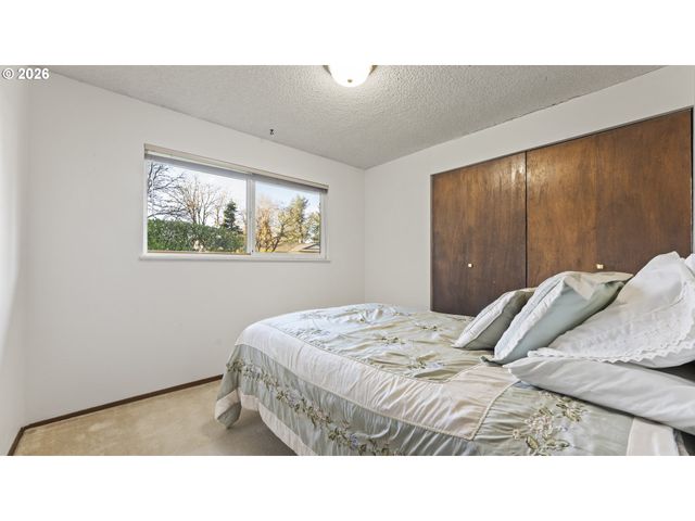 816 Ne 193RD Ave, Portland, OR 97230