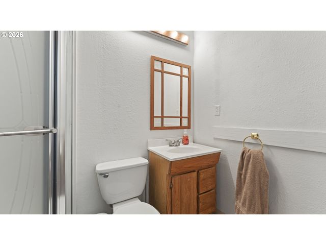 816 Ne 193RD Ave, Portland, OR 97230