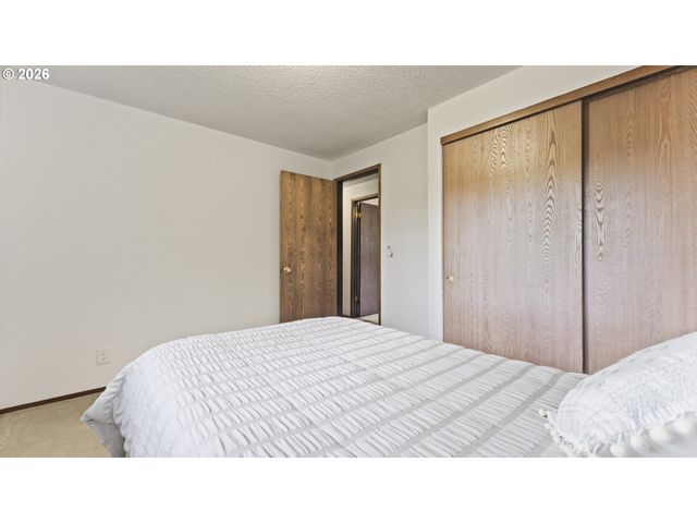 816 Ne 193RD Ave, Portland, OR 97230