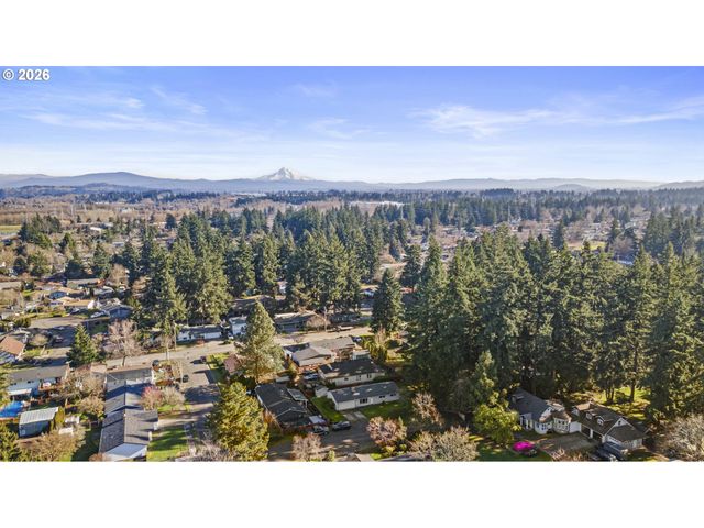 816 Ne 193RD Ave, Portland, OR 97230