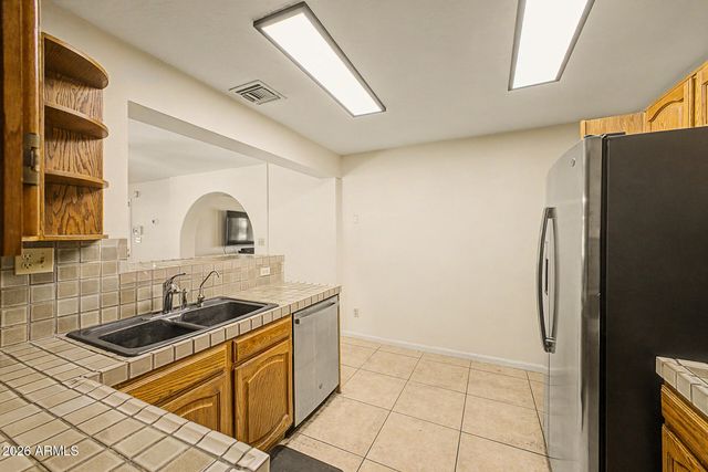 5131 W CHRISTY Drive, Glendale, AZ 85304