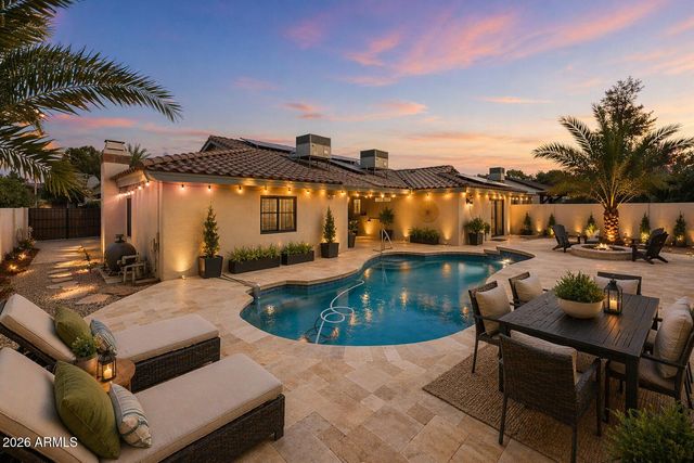 5131 W CHRISTY Drive, Glendale, AZ 85304