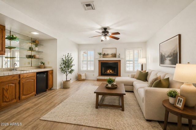 5131 W CHRISTY Drive, Glendale, AZ 85304