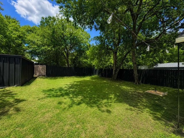 2401 Lillian Street, Fort Worth, TX 76111