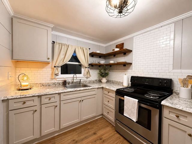 2401 Lillian Street, Fort Worth, TX 76111