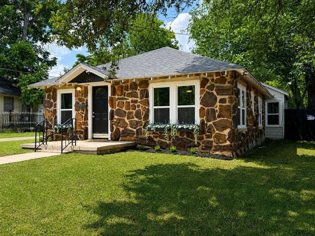 2401 Lillian Street, Fort Worth, TX 76111
