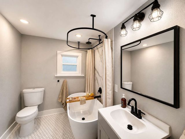 2401 Lillian Street, Fort Worth, TX 76111