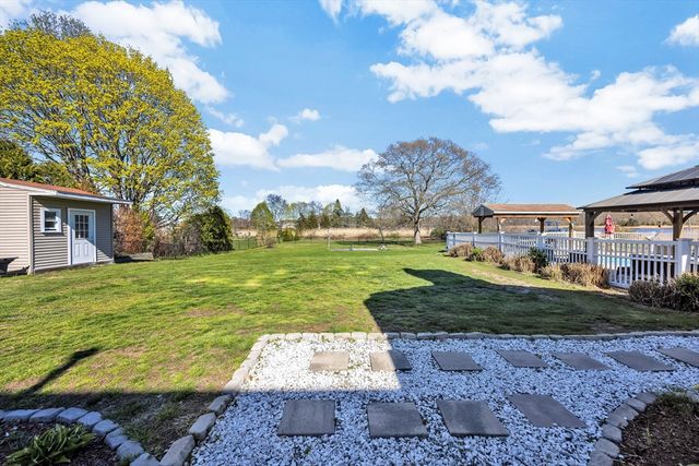 2165 Pleasant Street, Dighton, MA 02715