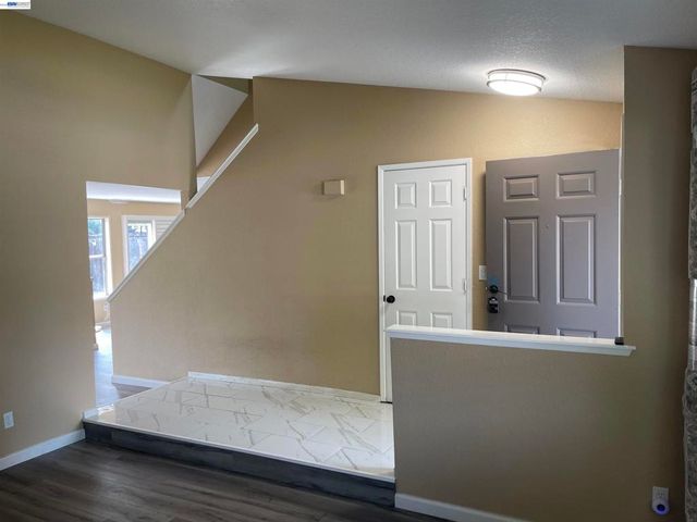 2180 Jenni Ln, Tracy, CA 95377