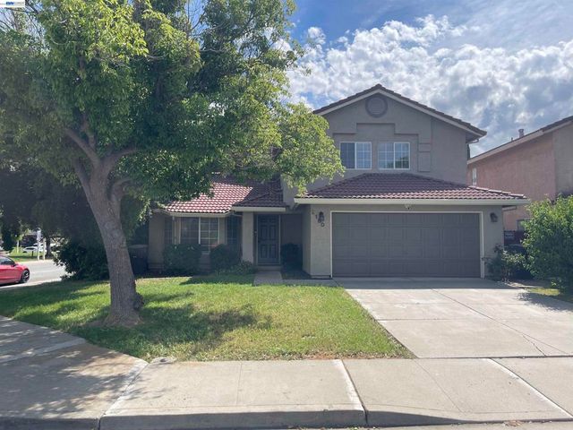2180 Jenni Ln, Tracy, CA 95377