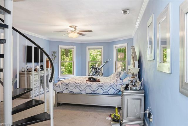 302 Honey Locust WAY, Chesapeake, VA 23320