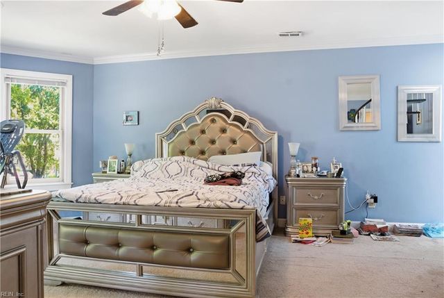 302 Honey Locust WAY, Chesapeake, VA 23320