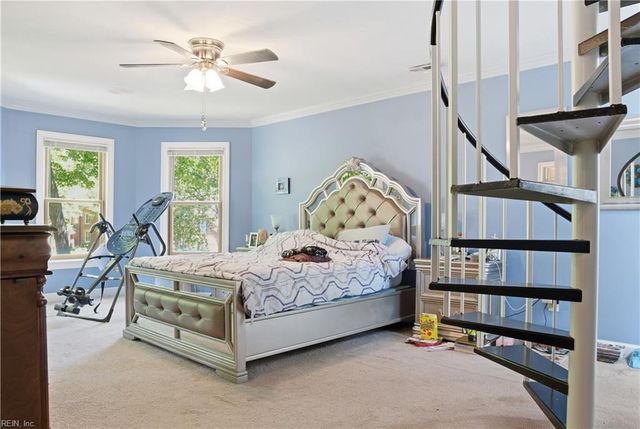 302 Honey Locust WAY, Chesapeake, VA 23320