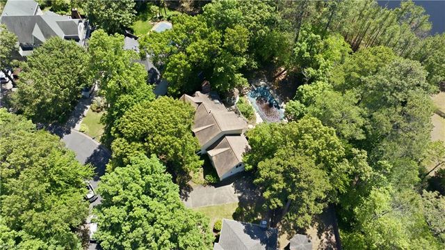 302 Honey Locust WAY, Chesapeake, VA 23320