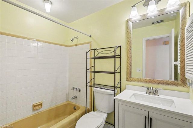 5403 Baylor LN, Fort Myers, FL 33908