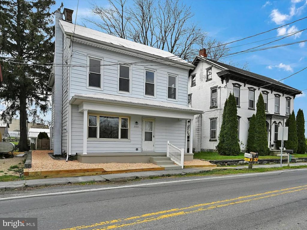 2602 E KING ST, Lebanon, PA 17042