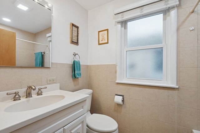 826 Brown Avenue, Evanston, IL 60202