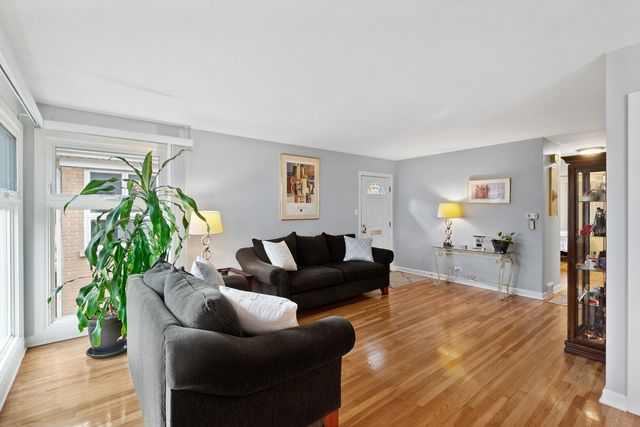 826 Brown Avenue, Evanston, IL 60202