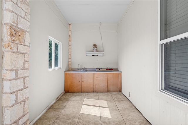 6528 Vista View Drive, Waco, TX 76712
