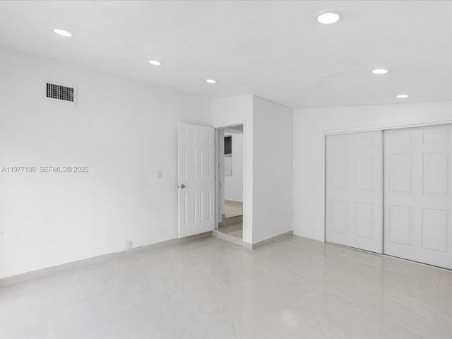 4331 SW 31st Dr, West Park, FL 33023