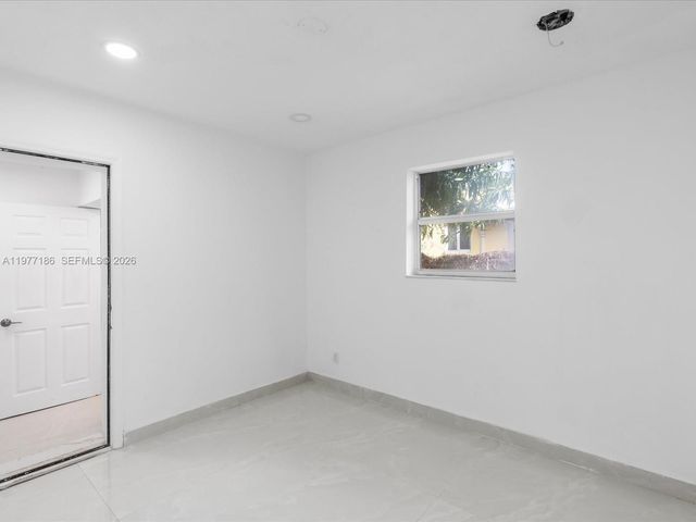 4331 SW 31st Dr, West Park, FL 33023